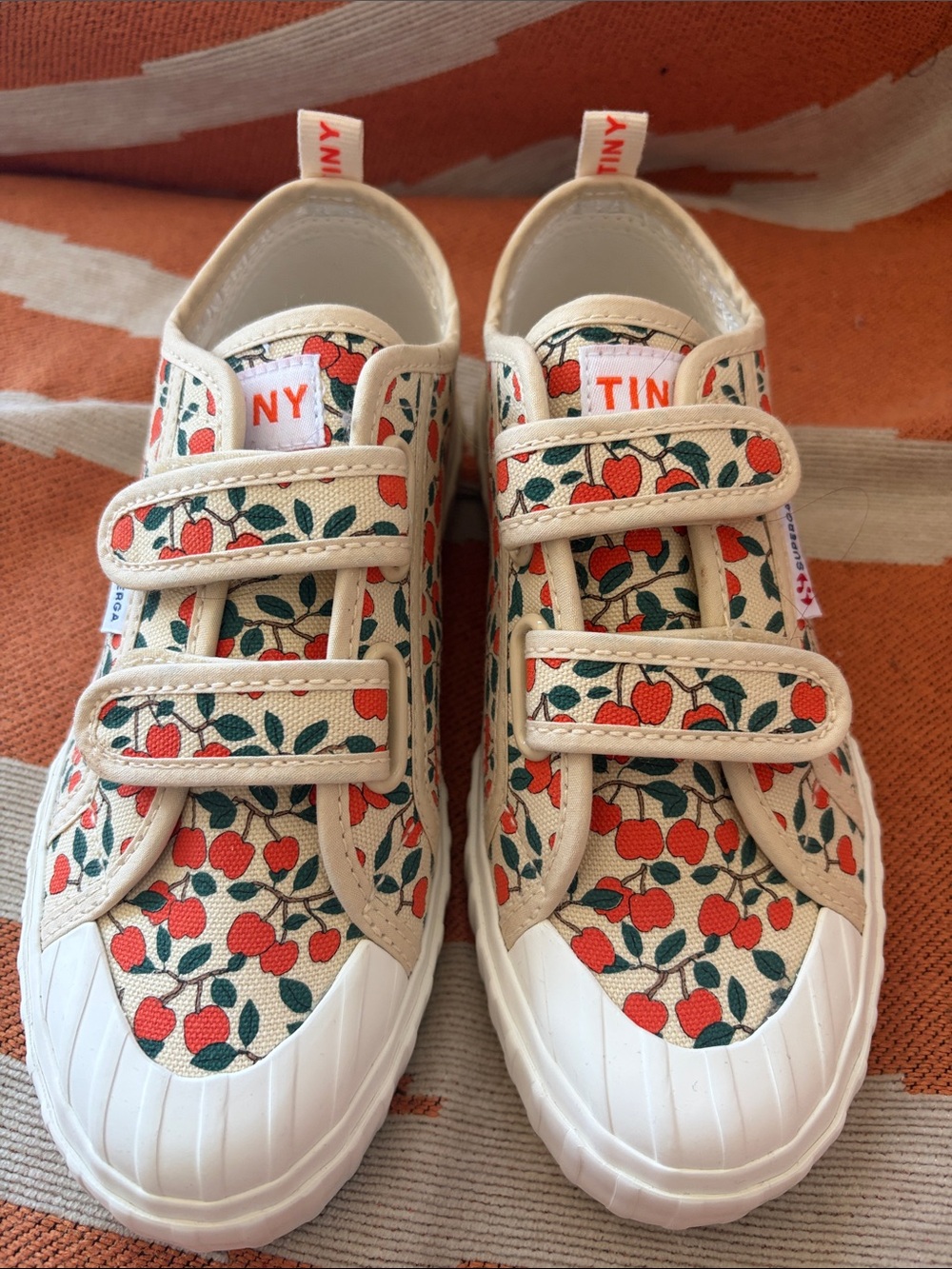 Tinycottons and Superga cream/cherry canvas Velcro sneakers - Picture 2 of 12